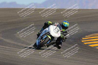 media/Oct-29-2022-CVMA (Sat) [[14c0aa3b66]]/Race 4 500 Supersport-350 Supersport/